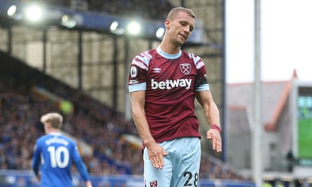Tomas Soucek cuts a frustrated figure for West Ham.