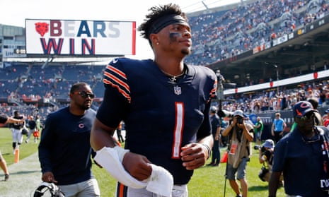 Justin Fields' status for Thursday's Chicago Bears-Detroit Lions game is up  in the air — and Andy Dalton says he will prepare as if he's starting –  Reading Eagle