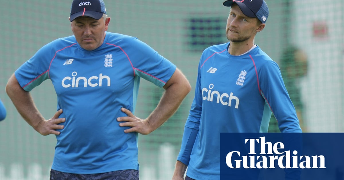 Chris Silverwood to pay price for Ashes failure while Joe Root backed