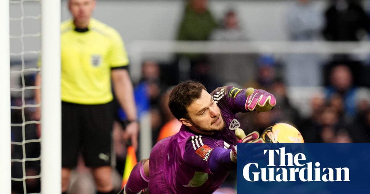 Perri makes key save as Leeds sink Birmingham in FA Cup shootout