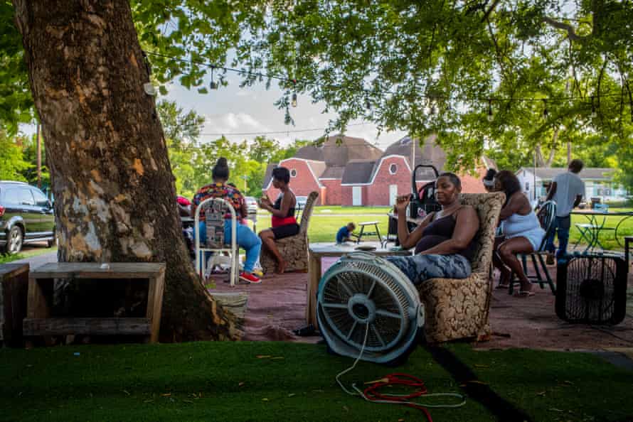 People take refuge from the heat in Houston, Texas.