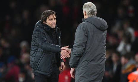 Conte and Wenger shake hands at full time.