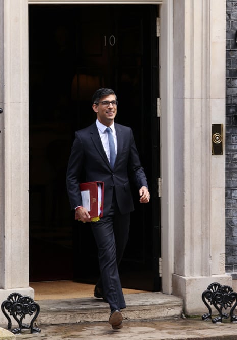 Rishi Sunak leaving No 10 ahead of PMQs.