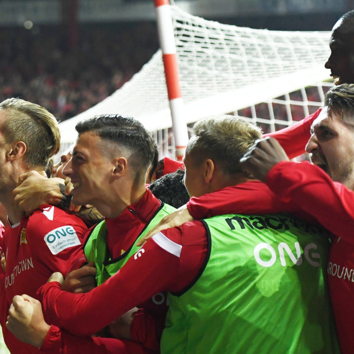 Sebastian Polter Roars Into Spotlight In Union Berlin S Derby Triumph Bundesliga The Guardian