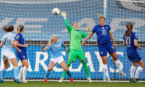 Ann-Katrin Berger pulls off a stunning and vital late save to preserve a point for Chelsea at Manchester City.