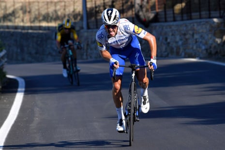 Ο Julian Alaphilippe στο Milan-Sanremo το 2020