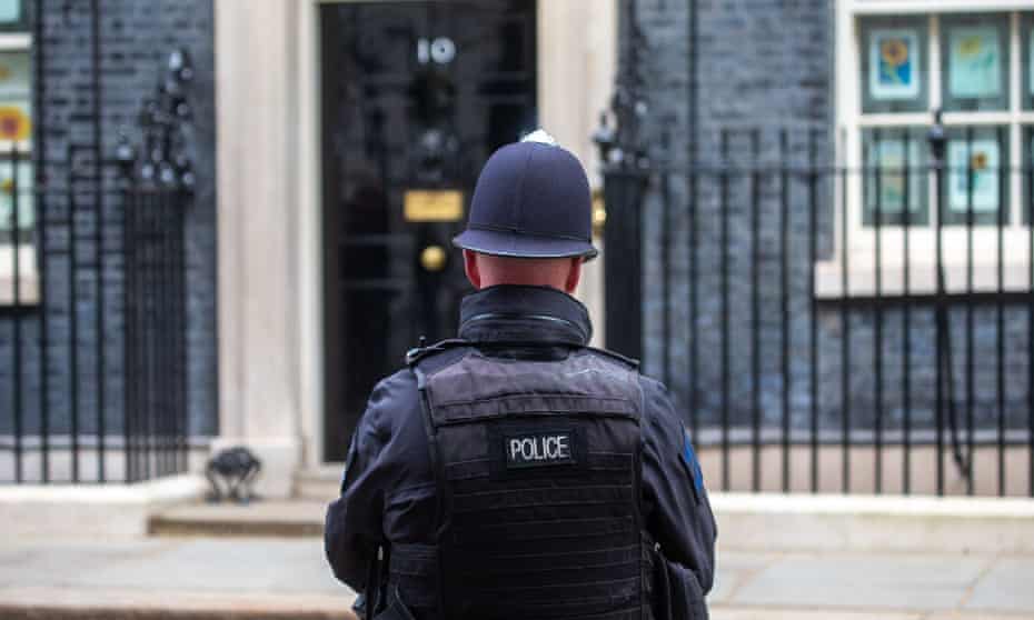 A police officer outside 10 Downing St.