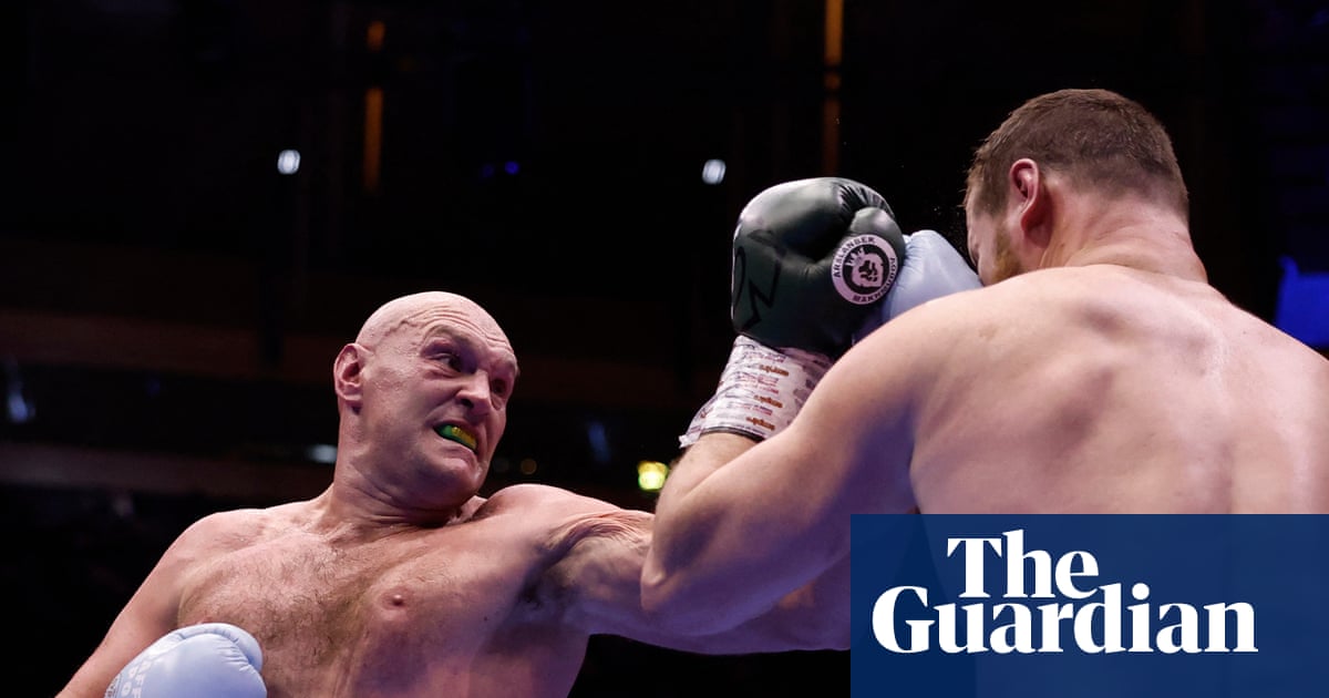 Tyson Fury returns with unanimous points win over Makhmudov and wants Joshua next