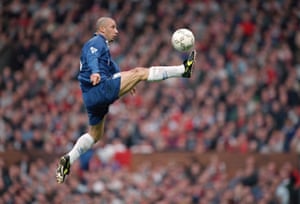 Gianluca Vialli acrobatically traps the ball during a game against Manchester United in 1996