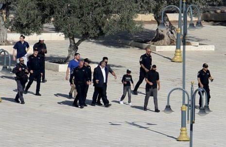 Itamar Ben-Gvir (centre) at the al-Aqsa mosque compound