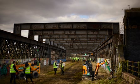 Workers on the viaduct