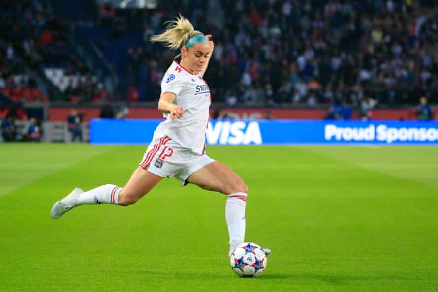 Ellie Carpenter in action during Women's Champions League semi-final second-leg against Paris Saint-Germain.