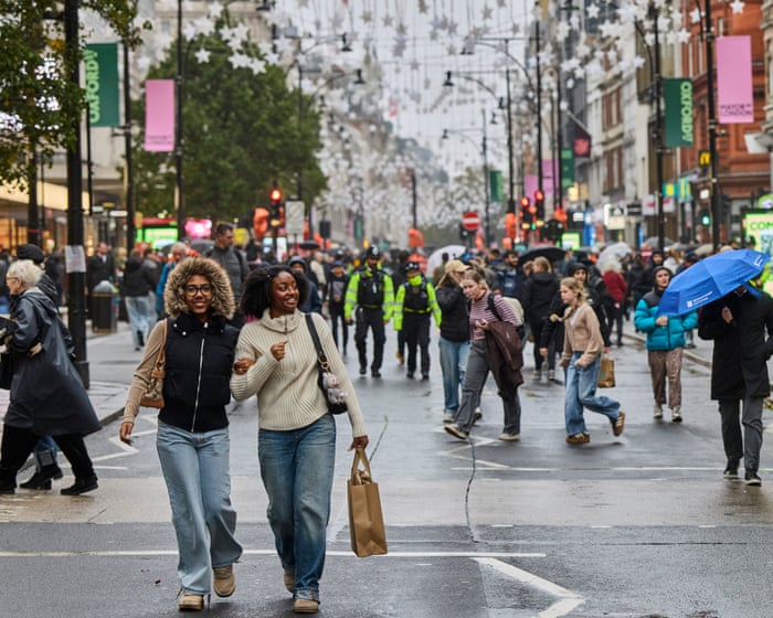 ‘It’s a better experience’: shoppers praise Oxford Street pedestrianisation