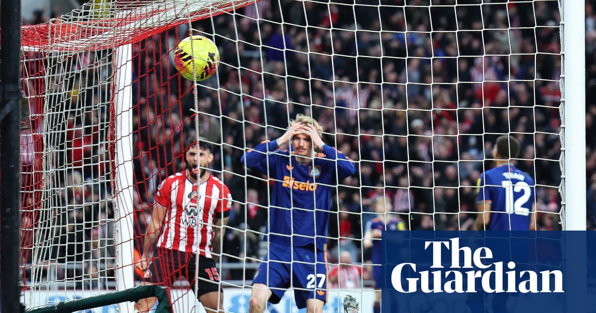 Howe rouses Newcastle to lift gloom and end Tyne-Wear derby misery