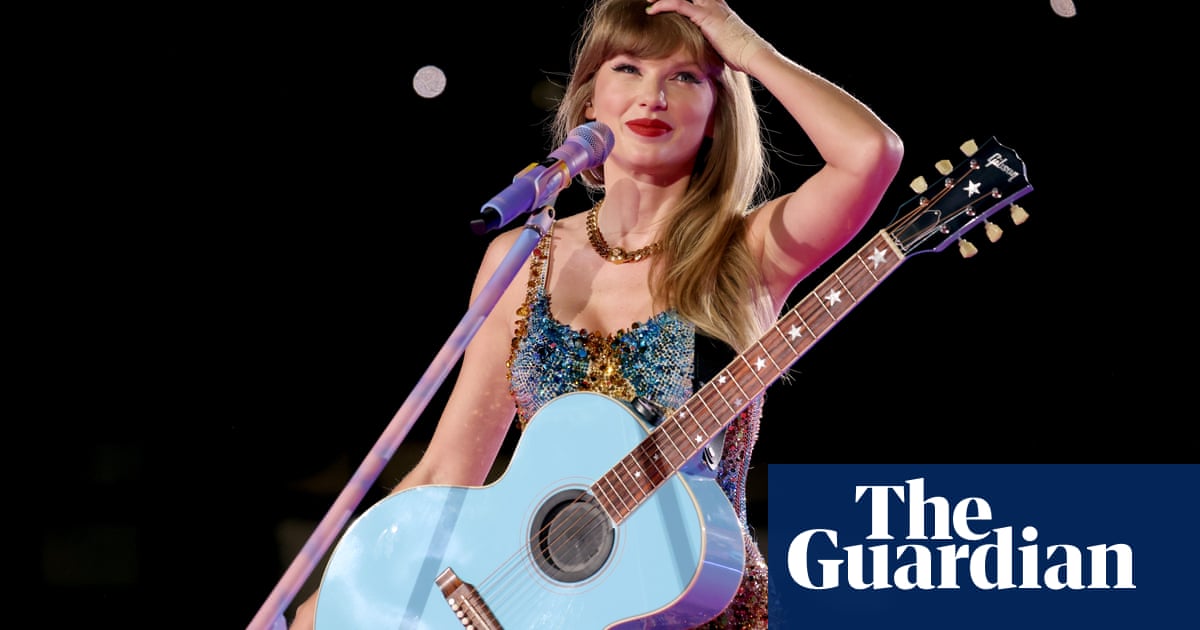 Taylor Swift ticket website hit by 'technical difficulties' as first Australian presale packages sell out