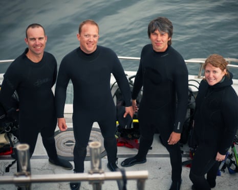 Michael Lachmann (centre left) and Brian Cox (centre right) on location off Catalina Island, California, during the making of Wonders of Life.
