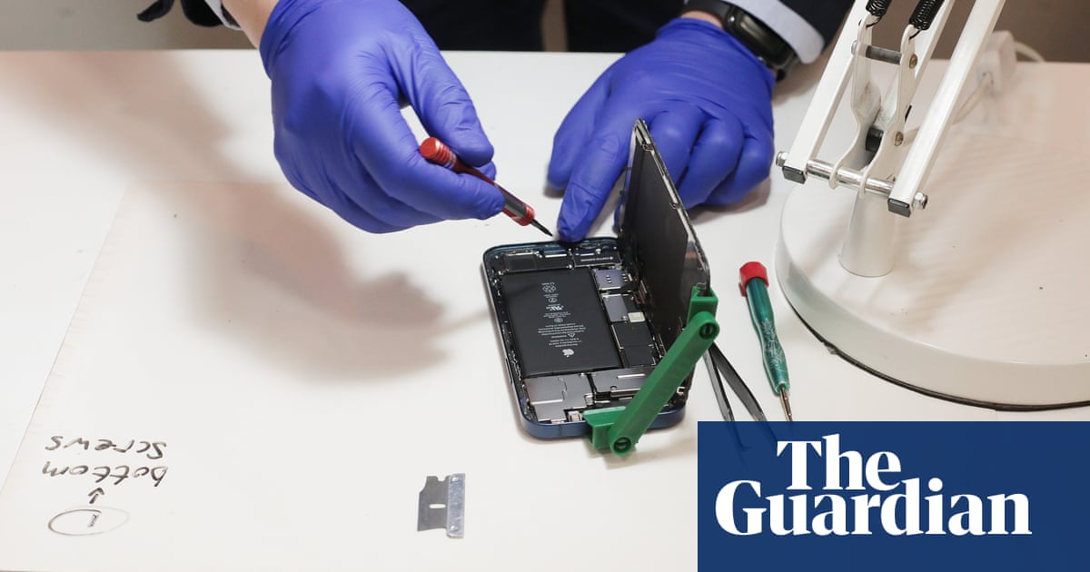 What is it like trying to fix an iPhone yourself?