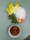 Felicity’s perfect bun cha – thumbnail pics also by Felicity.