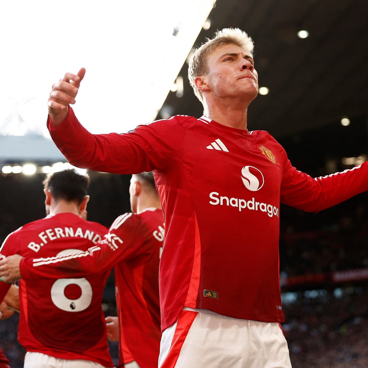 Rasmus Højlund seals Manchester United comeback win over Brentford |  Premier League | The Guardian