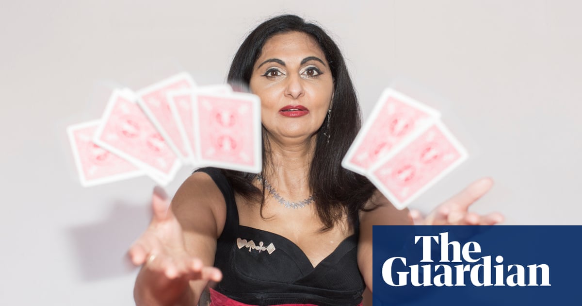 New era card tricks magic with cards