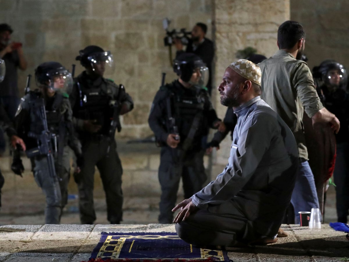Israeli Police Clash With Protesters Over Palestinian Evictions Israel The Guardian Israeli Police Clash With Protesters Over Palestinian Evictions Israel The Guardian