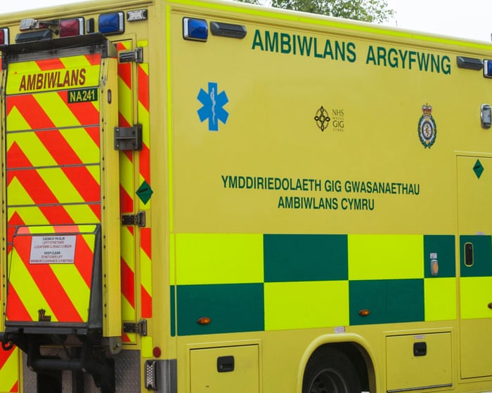Major incident declared after bus crash in west Wales