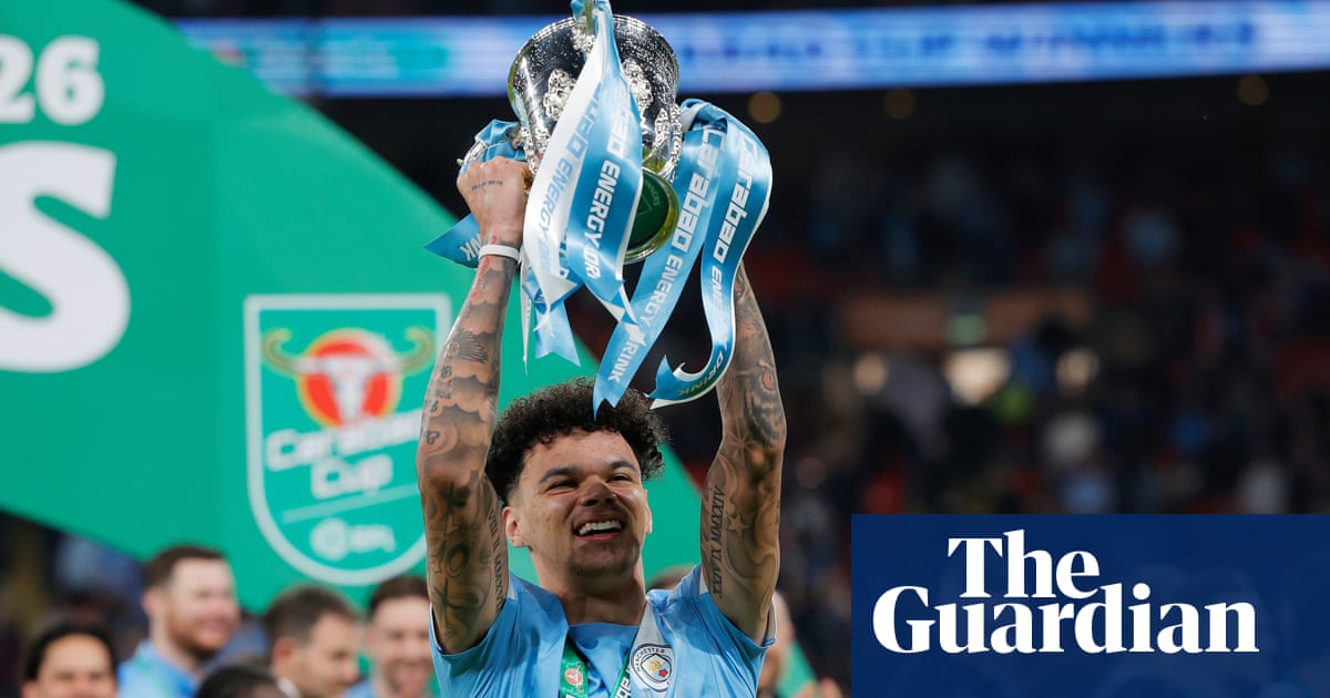 Manchester City win Carabao Cup after Nico O’Reilly’s double downs lacklustre Arsenal