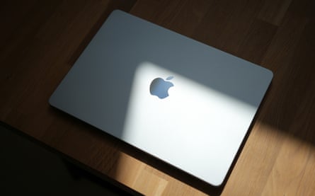 The lid of the M4 MacBook Air.
