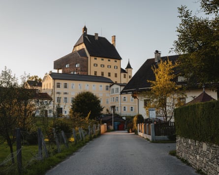 Goldenstein Castle in Elsbethen