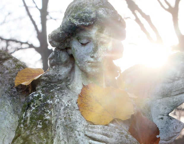 An angel statue at St Matthaeus Cemetery, Berlin.