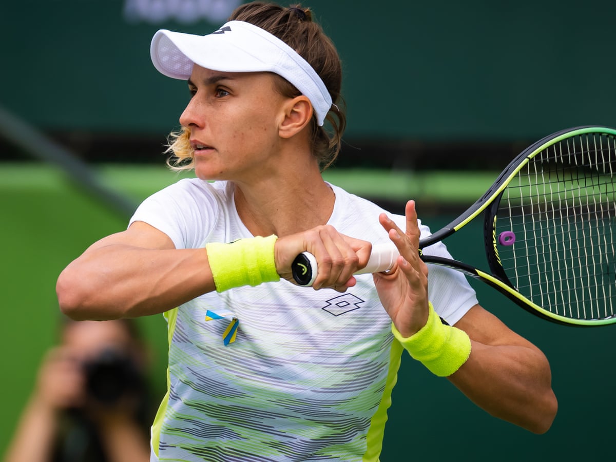 gazon Overtollig Boven hoofd en schouder Ukrainian player had 'panic attack' after chat with WTA chief | Tennis |  The Guardian