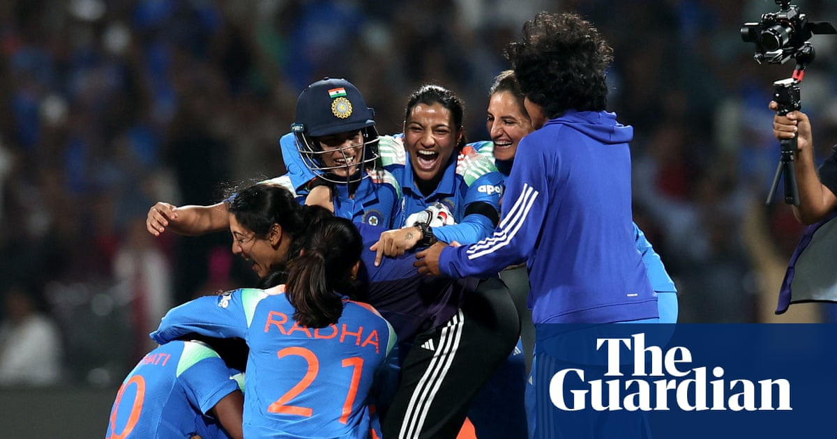 India Chase 339, Beat Australia to Reach Final