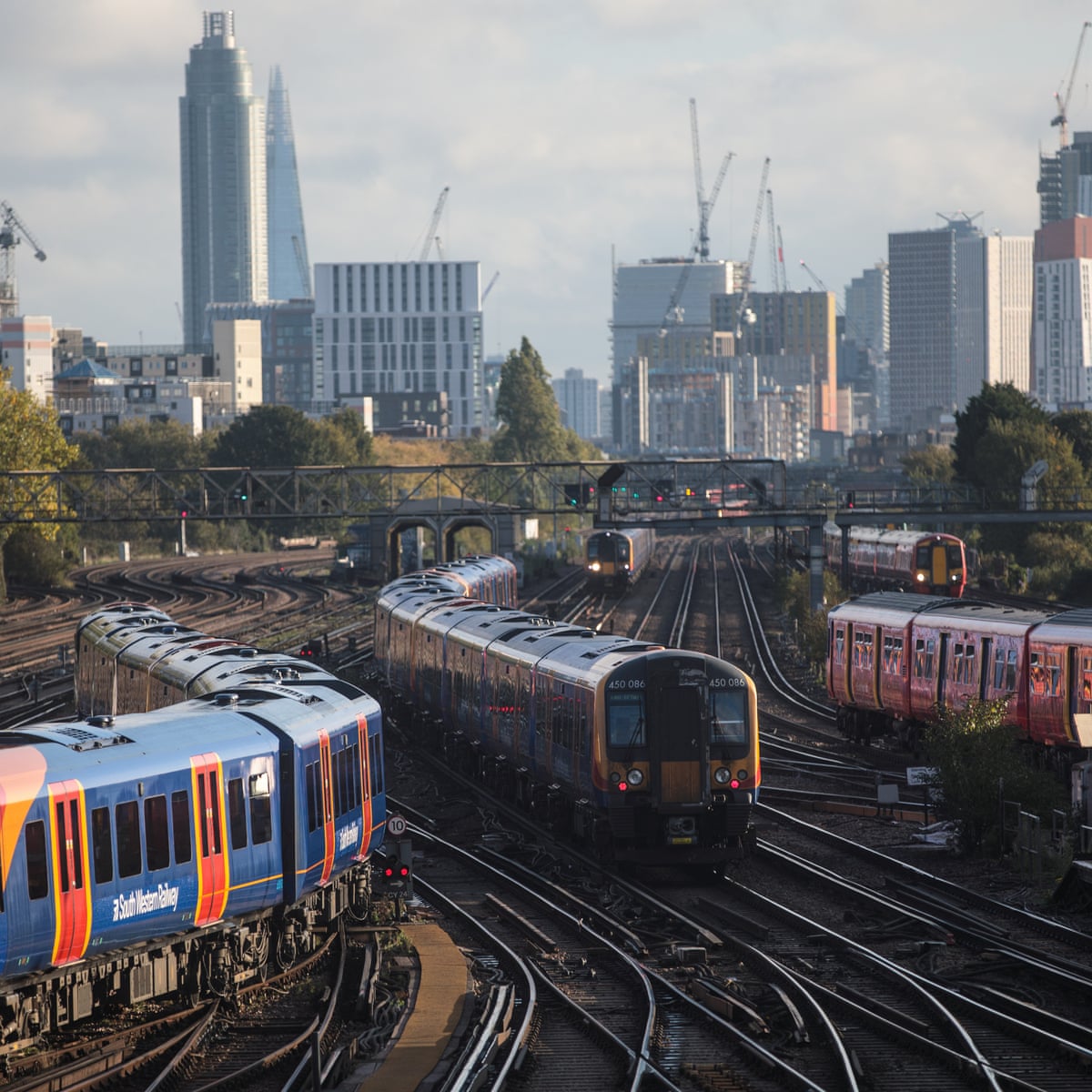 Emma Healey On Clapham Junction I Felt That I Stood On The Edge Of The City And Looked In Books The Guardian