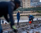 ‘It’s not glamorous’: the volunteers counting flushed wet wipes on the banks of the Thames