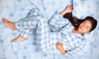 Is it healthier to sleep naked rather than in pyjamas?