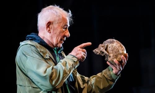 Hamlet, National Theatre, October 1963 | Theatre | The Guardian