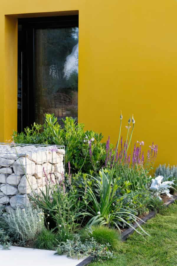 Diy Urban Gardening Hacks For Small Spaces Life And Style The