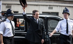Hugh Grant as Jeremy Thorpe in A Very English Scandal.