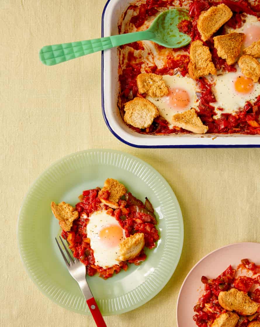 Marcus Rashford and Tom Kerridge’s shakshuka traybake crunch.