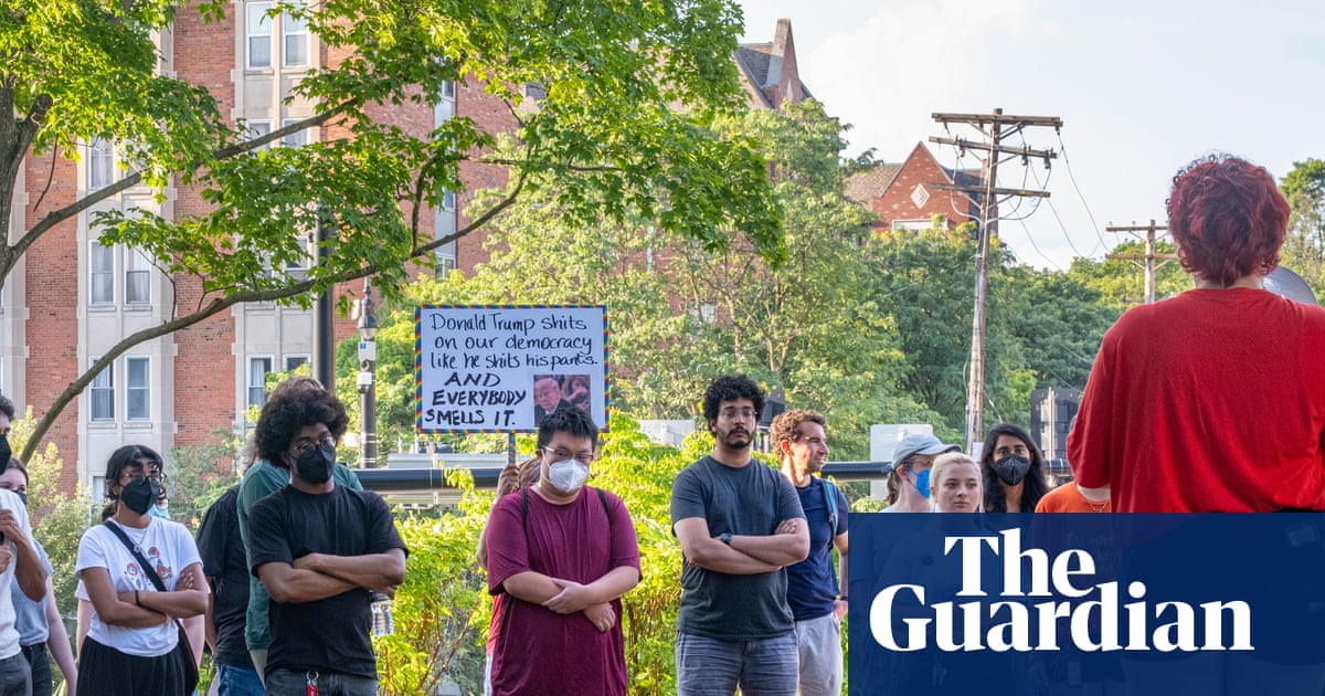 Trump unveils bn AI and energy plan at summit with oil and tech bigwigs | US news Trump unveils bn AI and energy plan at summit with oil and tech bigwigs | US news