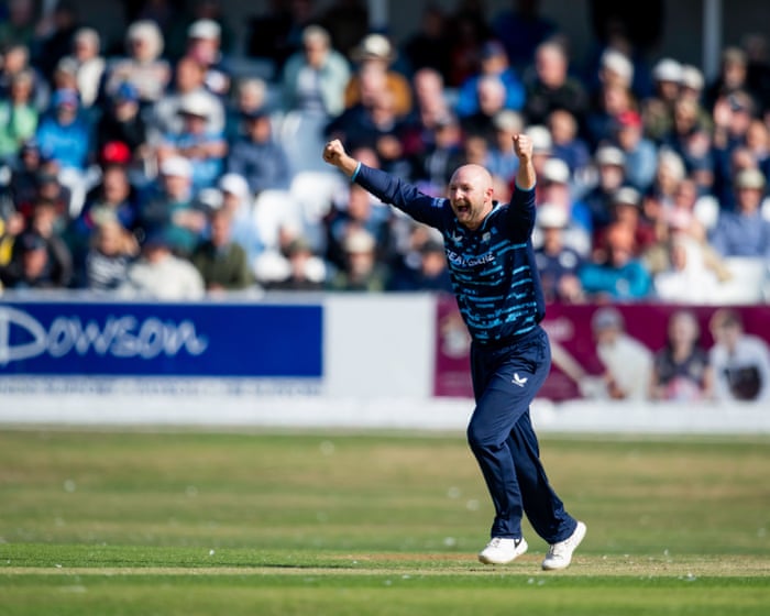 One-Day Cup: Worcestershire and Yorkshire book home semi-finals