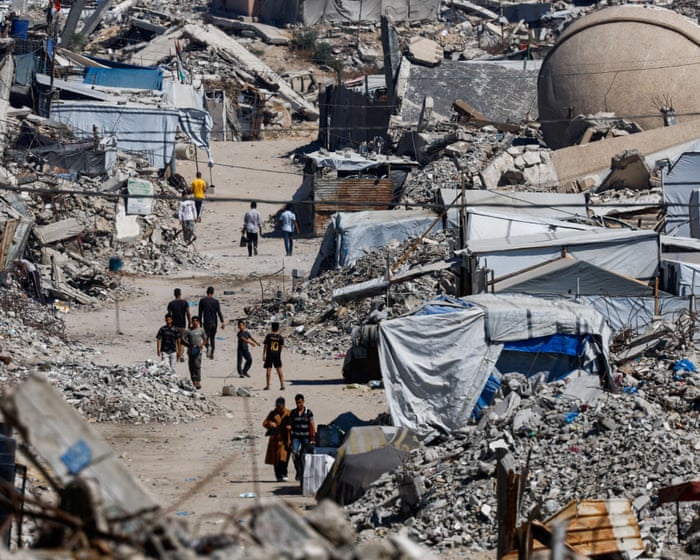UK to open new refugee resettlement routes for Afghan women and Palestinians