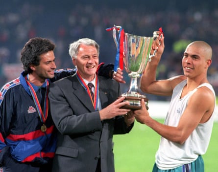 José Mourinho with Bobby Robson, Ronaldo and the Cup Winnersâ Cup
