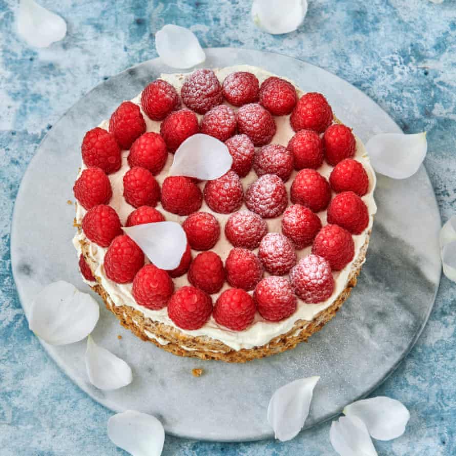 Hazelnut meringue cake.