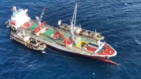 Footage shows Chinese fleet vessels transferring cargo in seas near Galápagos – video