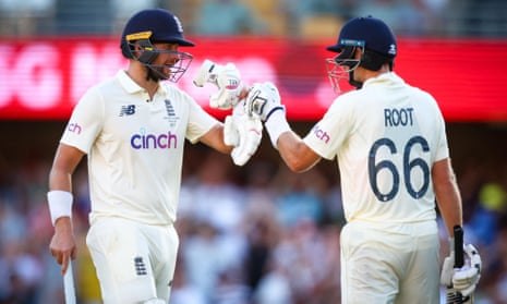 Dawid Malan scored an obdurate 80 not out on the day three of the Brisbane Test, giving Joe Root much-needed support.