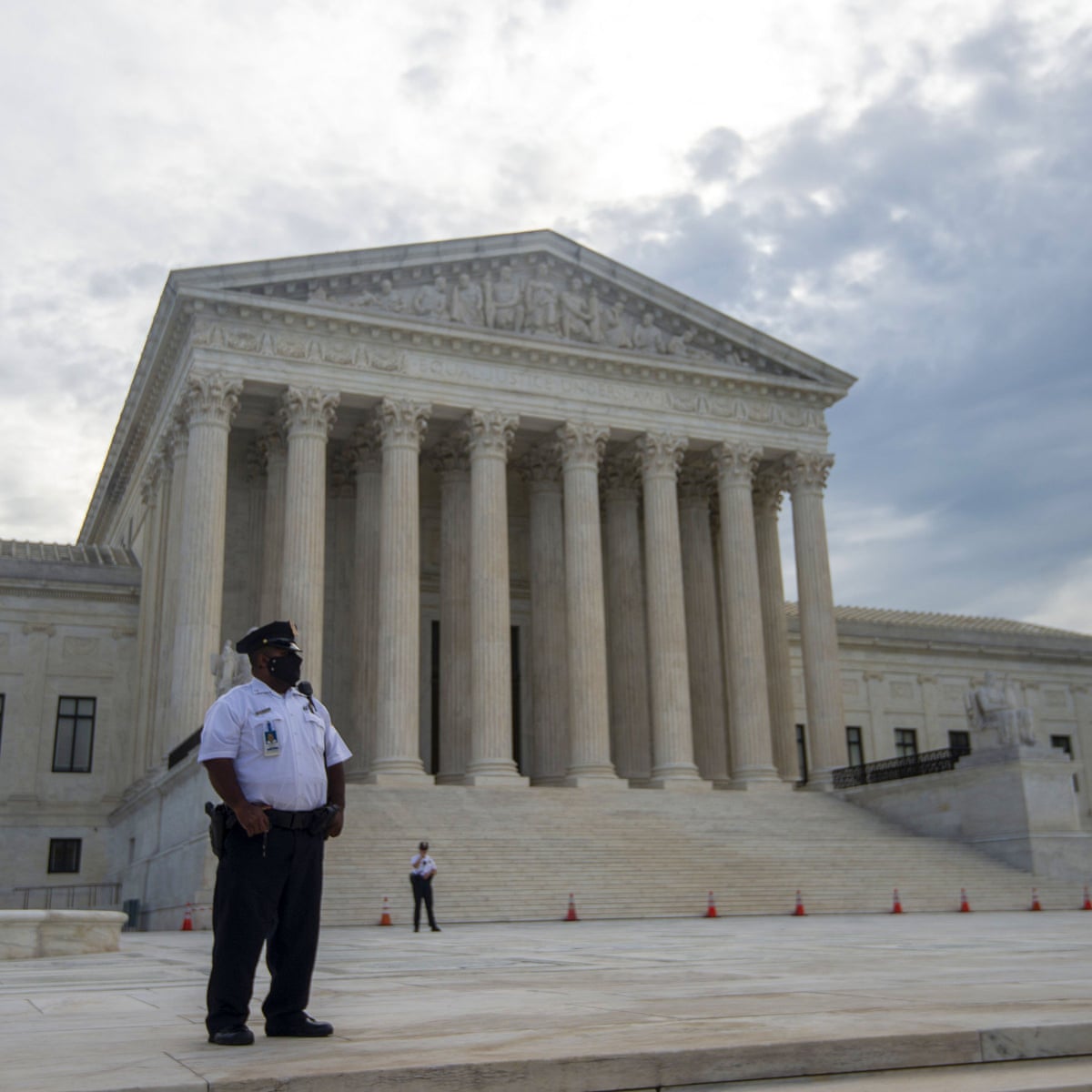 Americans No Longer Have Faith In The Us Supreme Court That Has Justices Worried Russ Feingold The Guardian