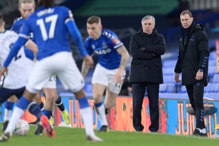 Duncan Ferguson with Carlo Ancelotti during Everton’s FA Cup tie against Spurs in February 2021.