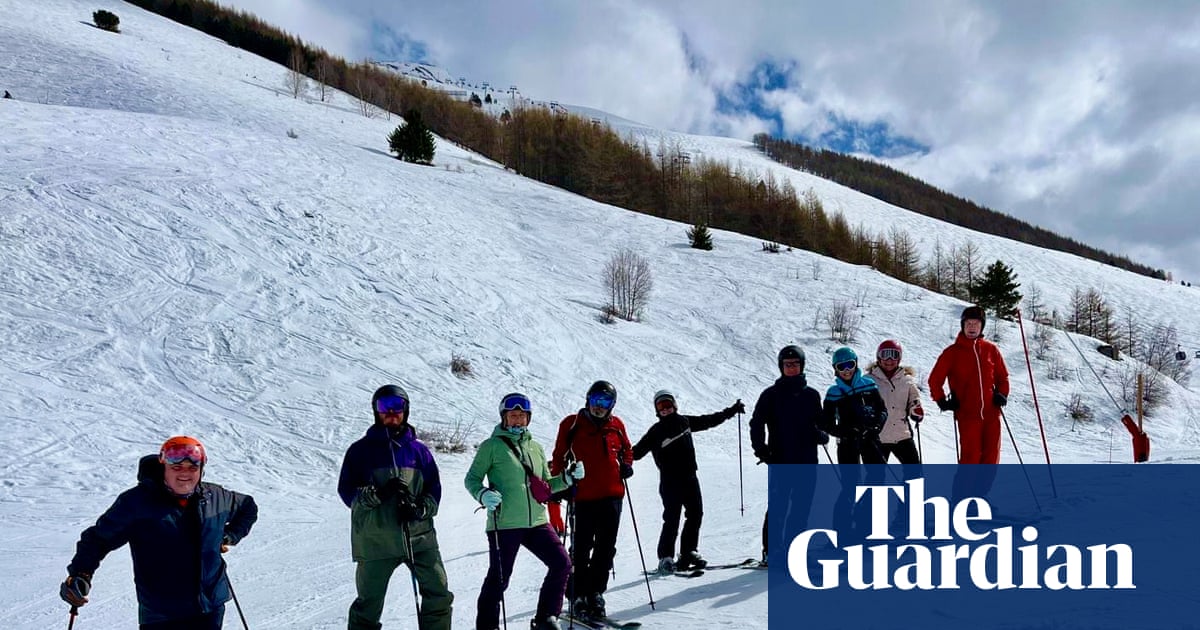 ‘Meet my new après buddies!’: a joyous group skiing trip in Les Deux Alpes, France