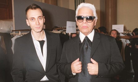 Lagerfeld with the Dior Homme designer Hedi Slimane in 2001.